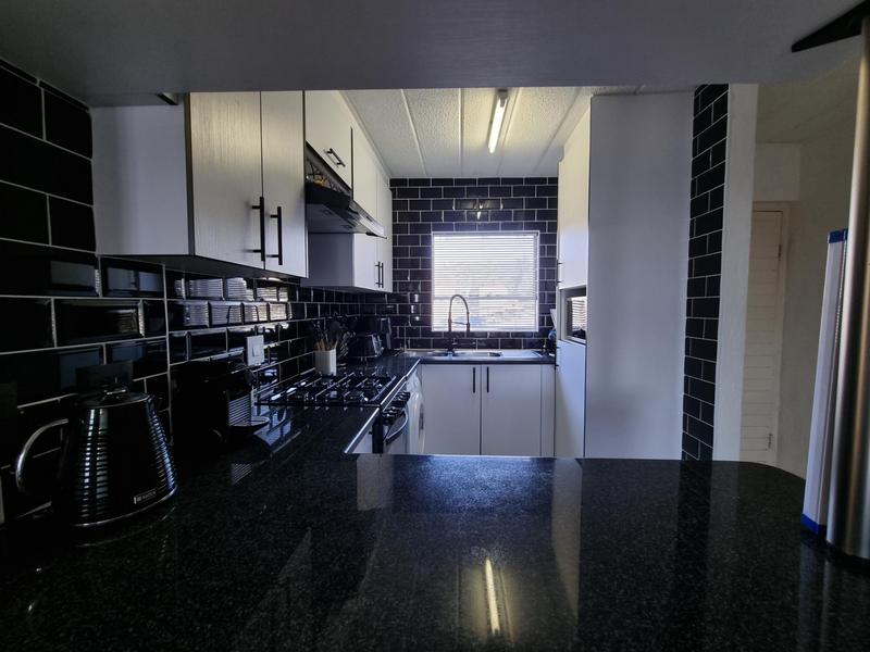 To Let 2 Bedroom Property for Rent in Allens Nek Gauteng