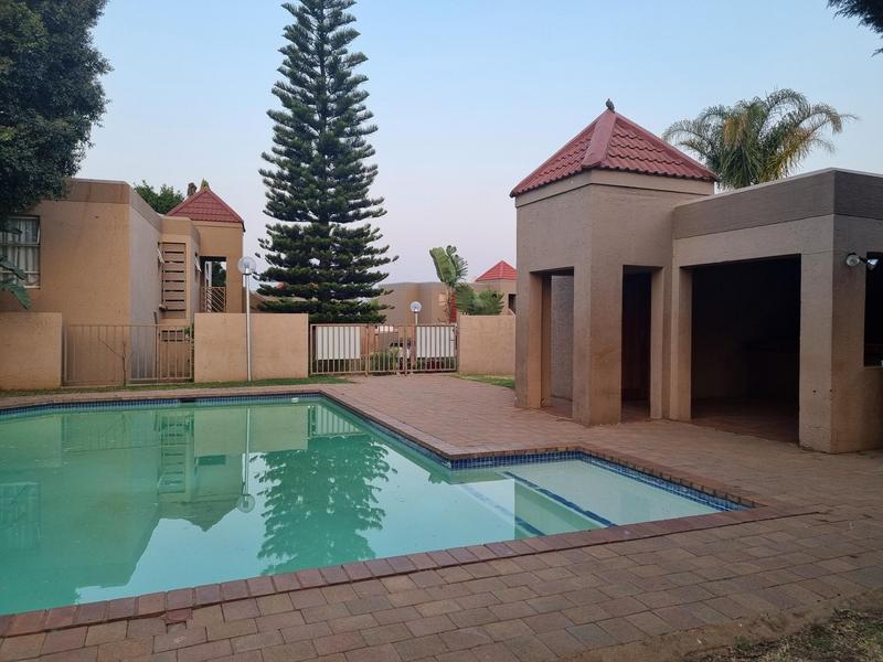 To Let 2 Bedroom Property for Rent in Allens Nek Gauteng