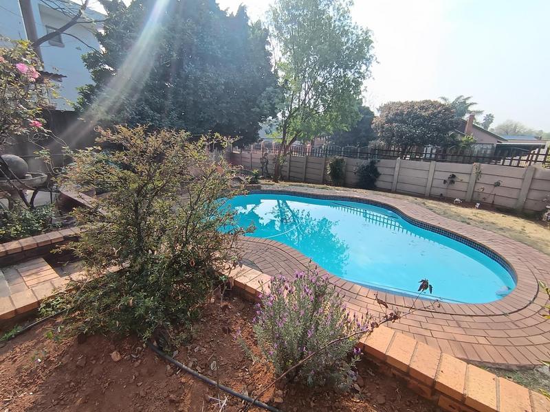 3 Bedroom Property for Sale in Woodmere Gauteng