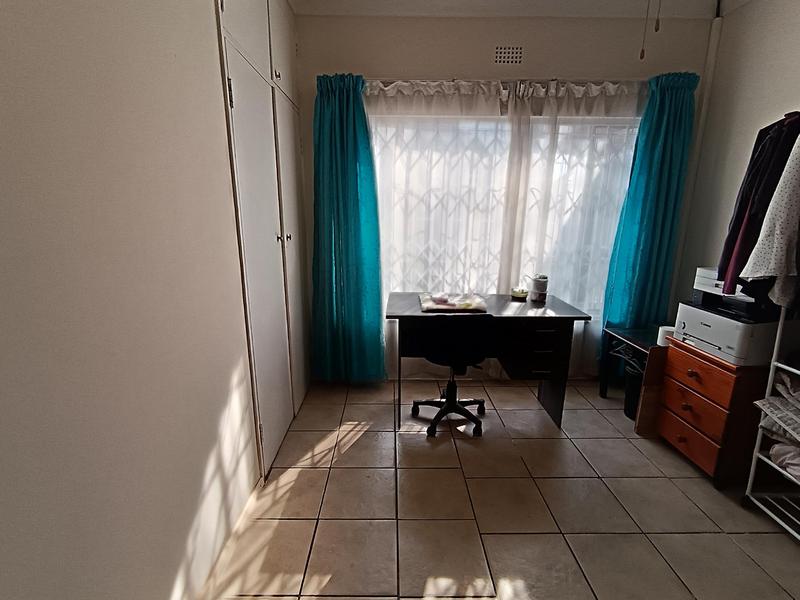 3 Bedroom Property for Sale in Woodmere Gauteng