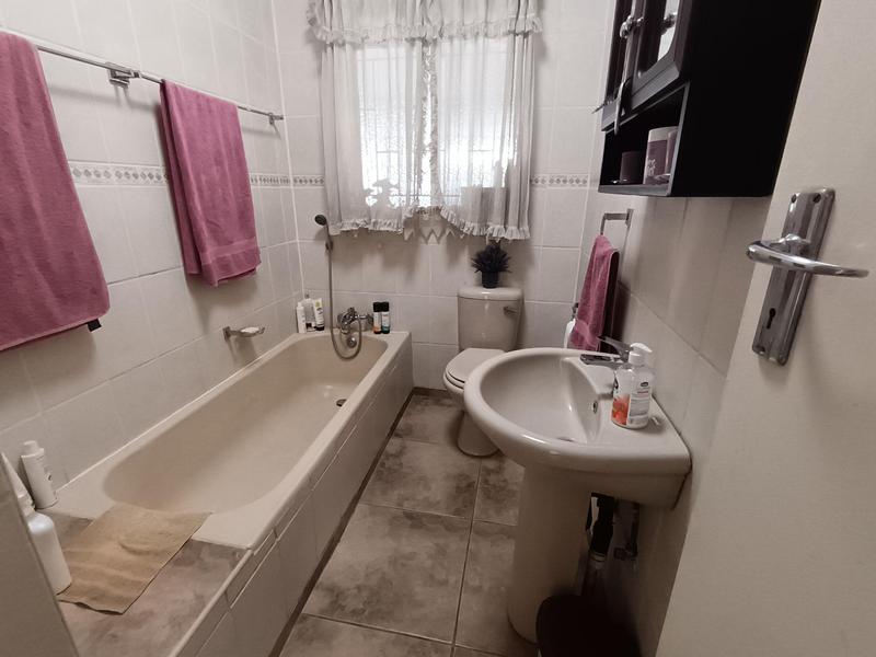3 Bedroom Property for Sale in Woodmere Gauteng