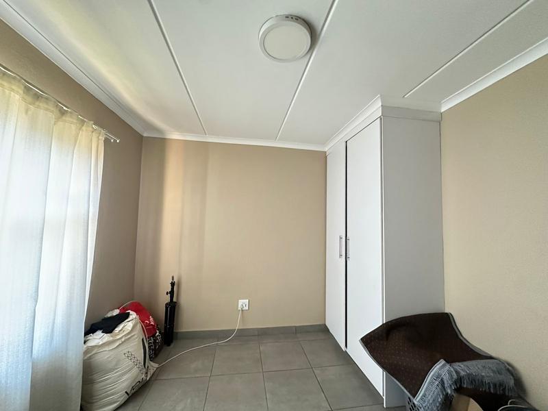 To Let 2 Bedroom Property for Rent in Pomona Gauteng