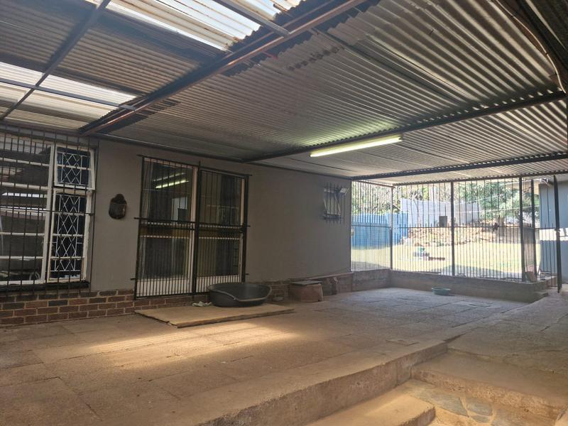 To Let 4 Bedroom Property for Rent in Claremont Gauteng