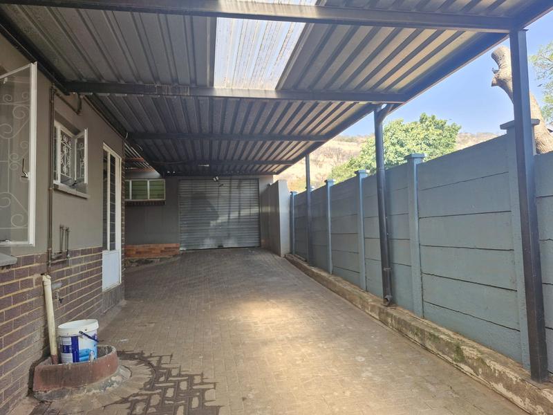 To Let 4 Bedroom Property for Rent in Claremont Gauteng