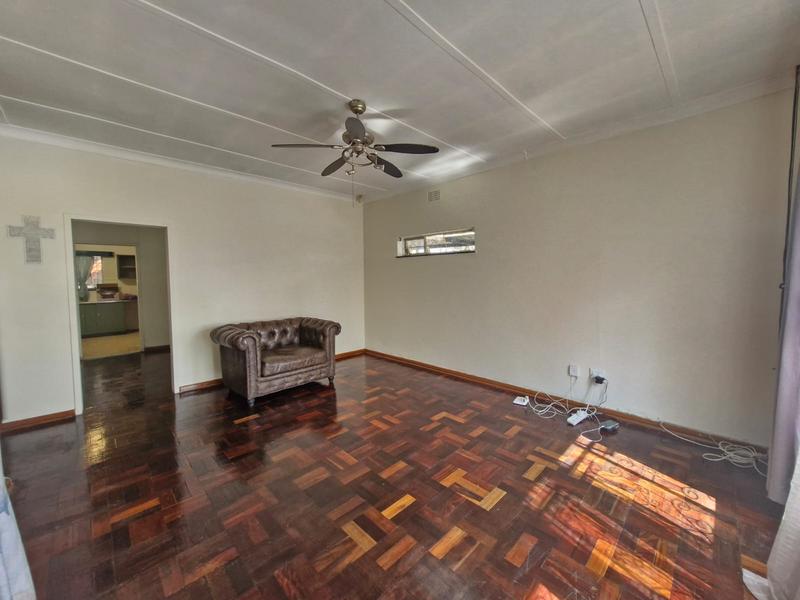 To Let 4 Bedroom Property for Rent in Claremont Gauteng
