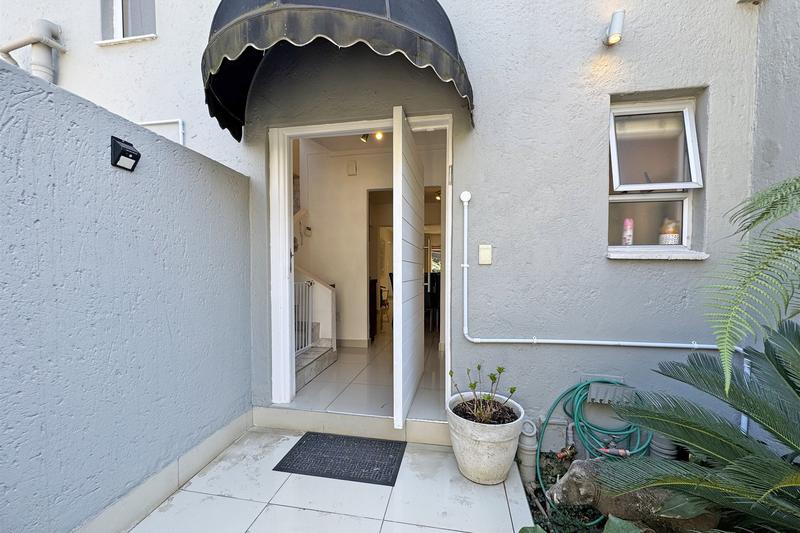 2 Bedroom Property for Sale in Sandown Gauteng