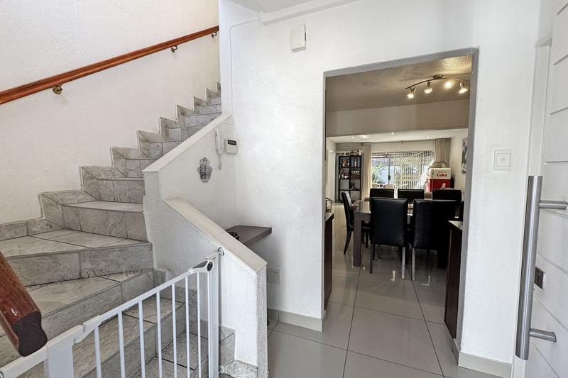 2 Bedroom Property for Sale in Sandown Gauteng