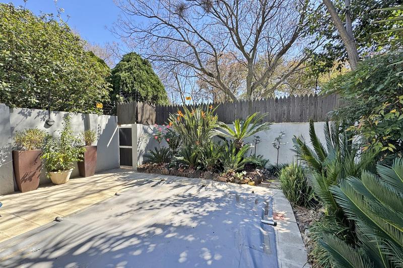2 Bedroom Property for Sale in Sandown Gauteng