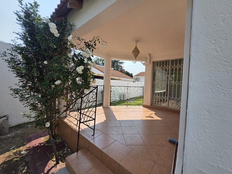 To Let 3 Bedroom Property for Rent in Sunninghill Gauteng