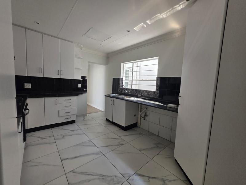 To Let 3 Bedroom Property for Rent in Sunninghill Gauteng