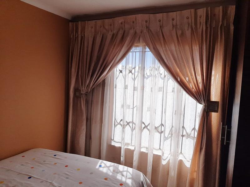 To Let 2 Bedroom Property for Rent in Noordwyk Gauteng
