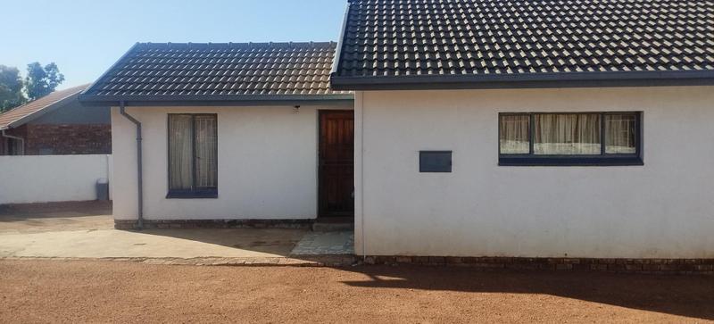 4 Bedroom Property for Sale in Soshanguve Gauteng