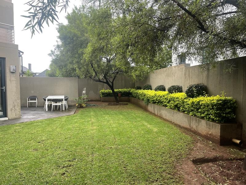 3 Bedroom Property for Sale in Midstream Ridge Gauteng