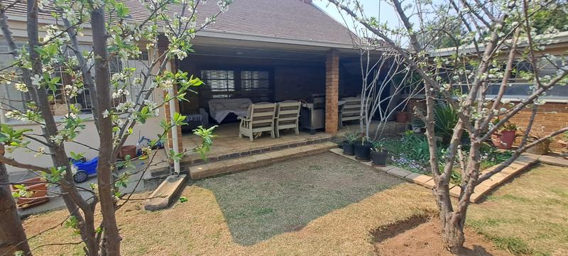 4 Bedroom Property for Sale in Parkdene Gauteng