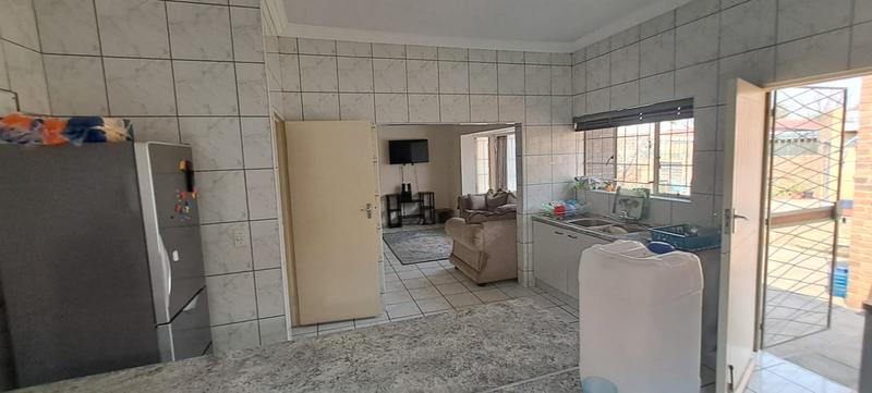 4 Bedroom Property for Sale in Parkdene Gauteng