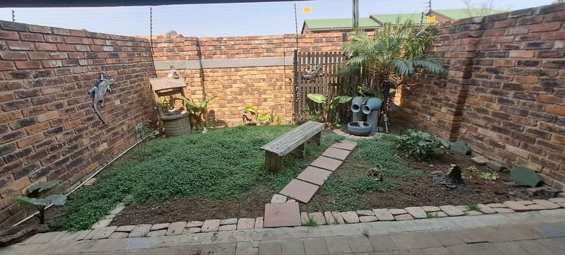 2 Bedroom Property for Sale in Witfield Gauteng