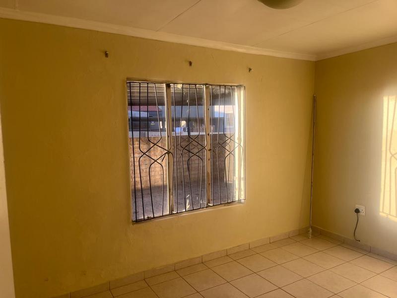 To Let 2 Bedroom Property for Rent in Windmill Park Gauteng