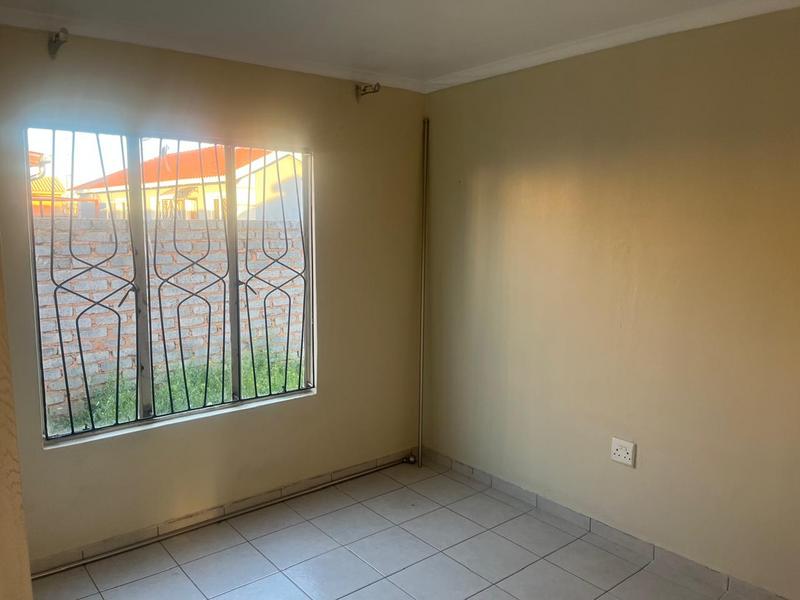 To Let 2 Bedroom Property for Rent in Windmill Park Gauteng