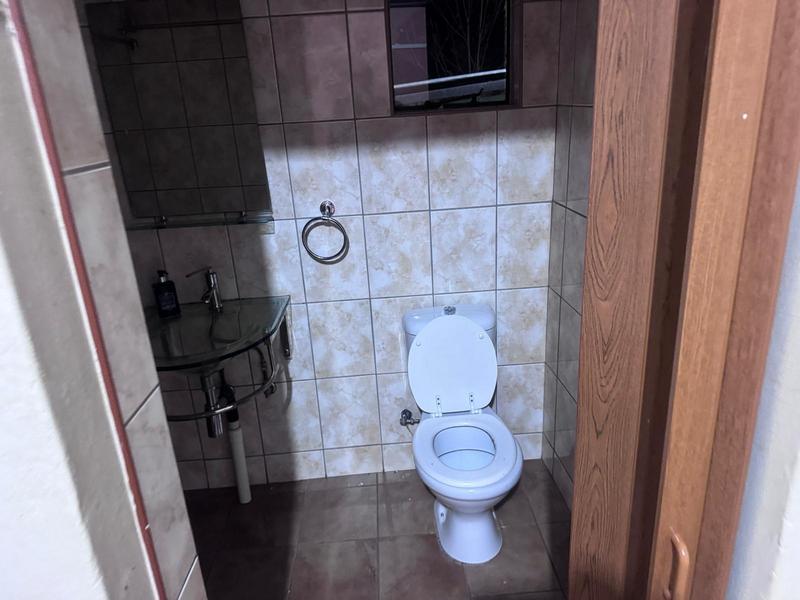 To Let 4 Bedroom Property for Rent in Kensington Gauteng