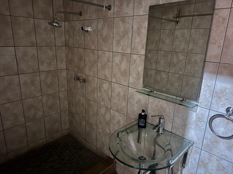 To Let 4 Bedroom Property for Rent in Kensington Gauteng