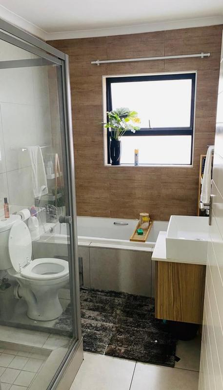To Let 2 Bedroom Property for Rent in Modderfontein Gauteng