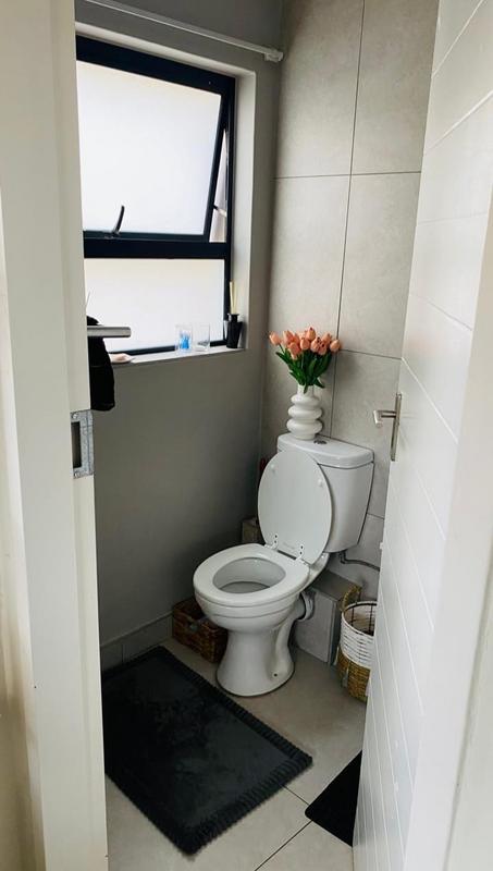 To Let 2 Bedroom Property for Rent in Modderfontein Gauteng