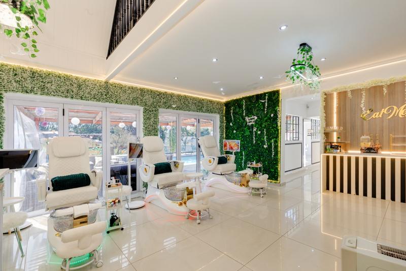 5 Bedroom Property for Sale in Bryanston Gauteng
