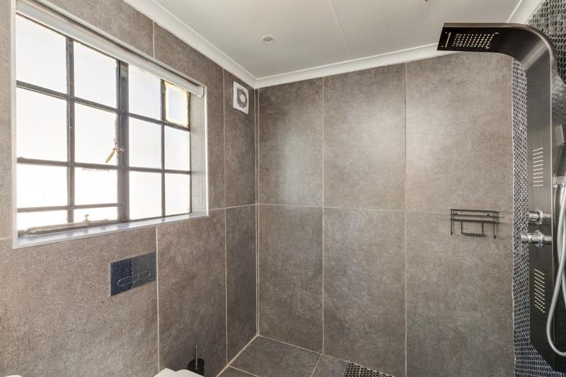 5 Bedroom Property for Sale in Bryanston Gauteng