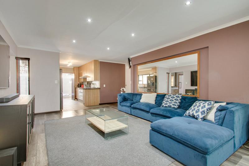 3 Bedroom Property for Sale in Magaliessig Gauteng