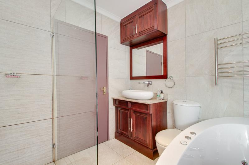 3 Bedroom Property for Sale in Magaliessig Gauteng
