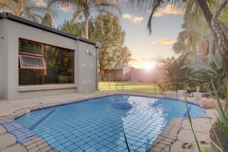 3 Bedroom Property for Sale in Magaliessig Gauteng