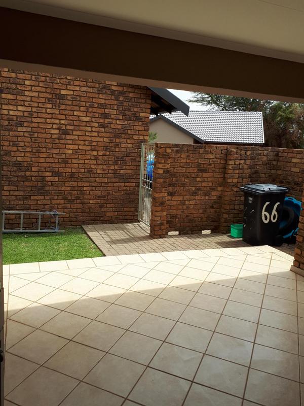 To Let 2 Bedroom Property for Rent in Amberfield Gauteng