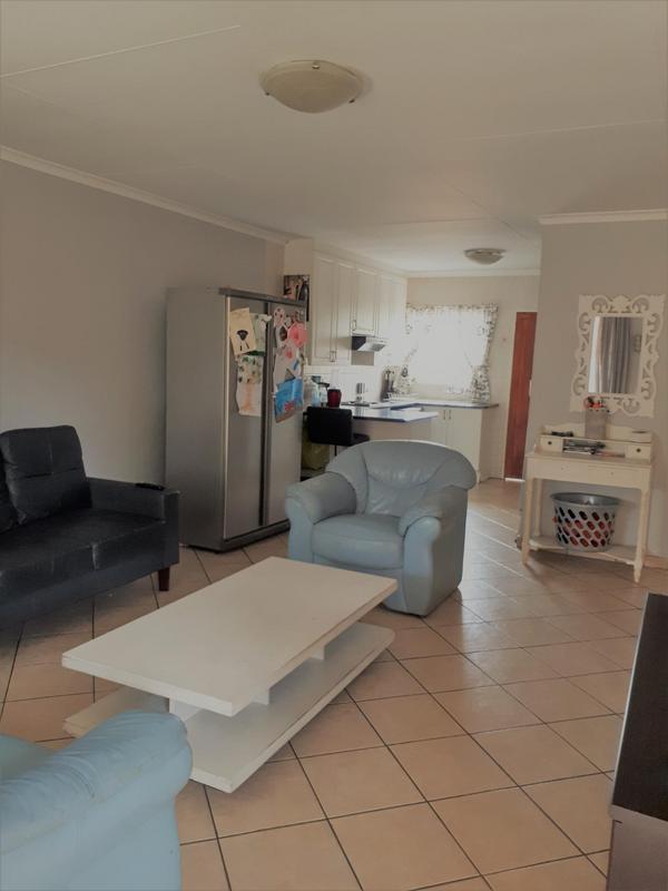 To Let 2 Bedroom Property for Rent in Amberfield Gauteng