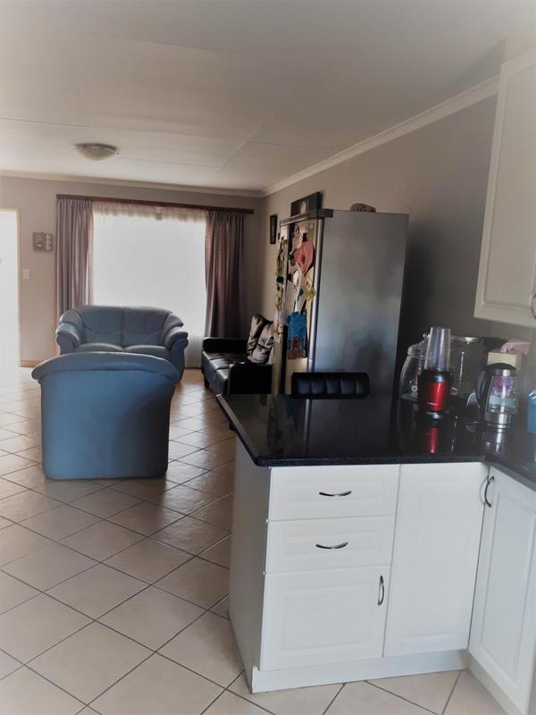 To Let 2 Bedroom Property for Rent in Amberfield Gauteng
