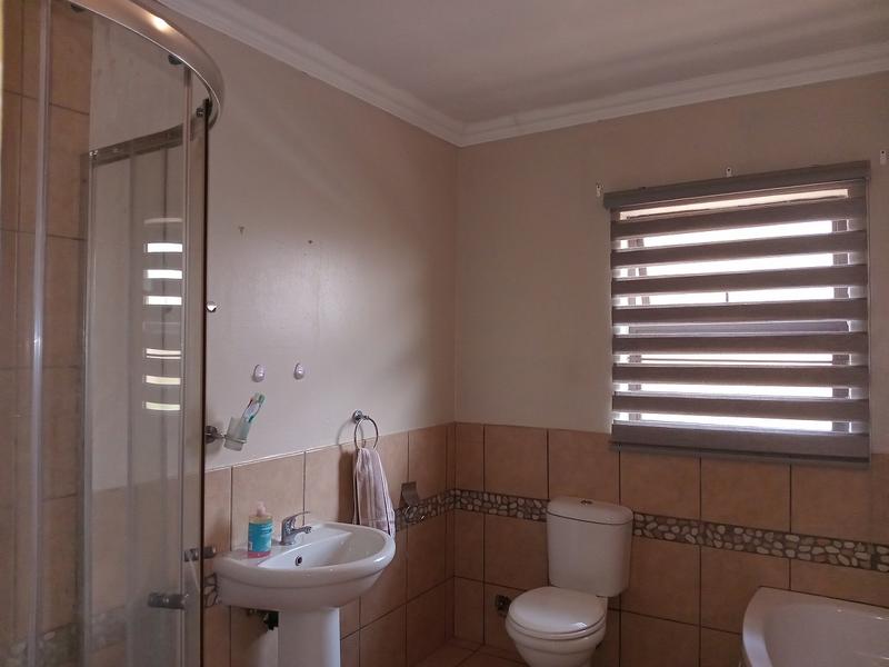 3 Bedroom Property for Sale in Vanderbijlpark SE 8 Gauteng