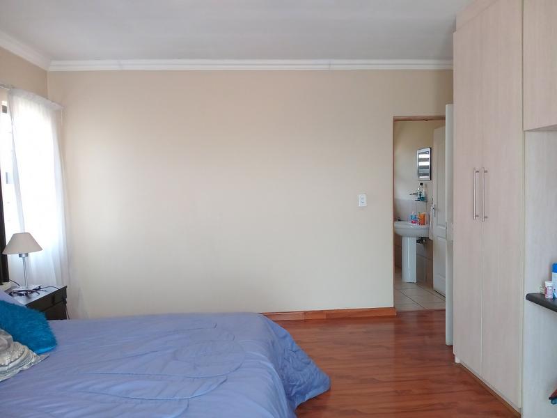 3 Bedroom Property for Sale in Vanderbijlpark SE 8 Gauteng