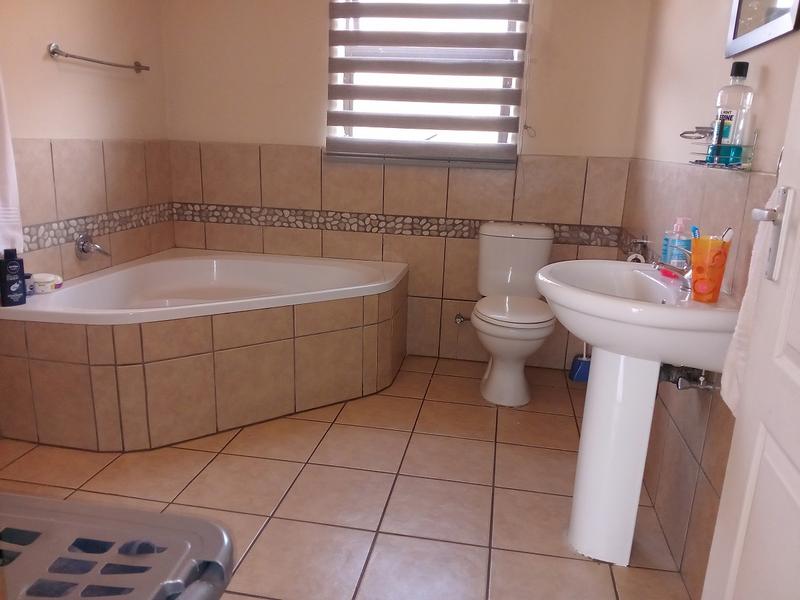 3 Bedroom Property for Sale in Vanderbijlpark SE 8 Gauteng