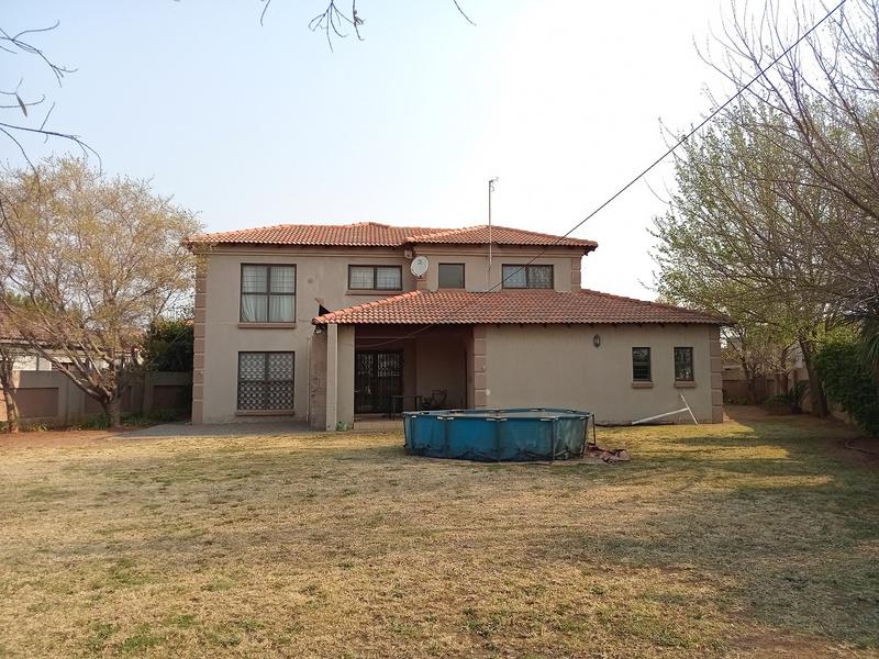 3 Bedroom Property for Sale in Vanderbijlpark SE 8 Gauteng