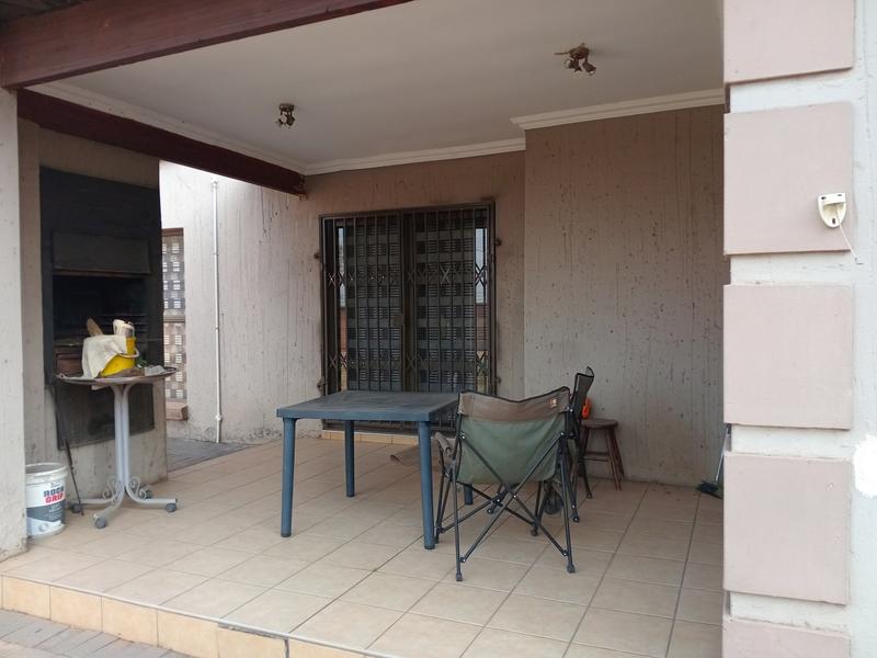 3 Bedroom Property for Sale in Vanderbijlpark SE 8 Gauteng