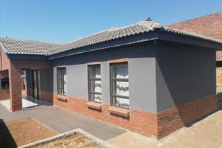 3 Bedroom Property for Sale in Clayville Gauteng
