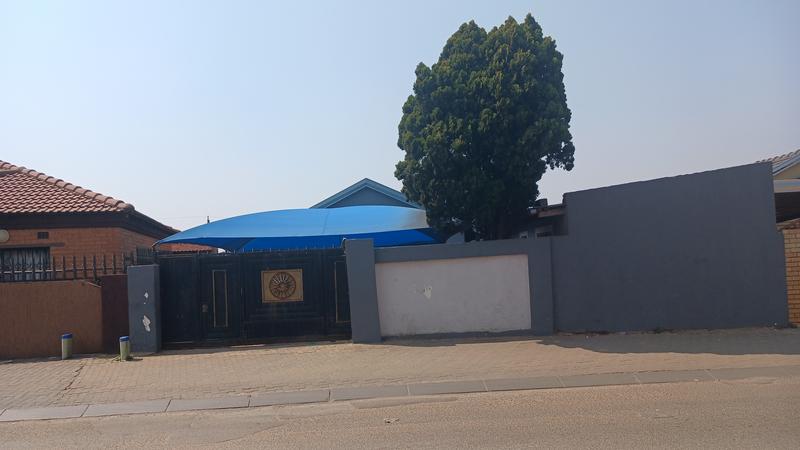 2 Bedroom Property for Sale in Tembisa Gauteng