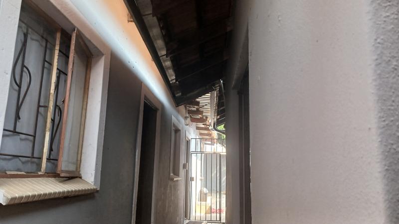 2 Bedroom Property for Sale in Tembisa Gauteng