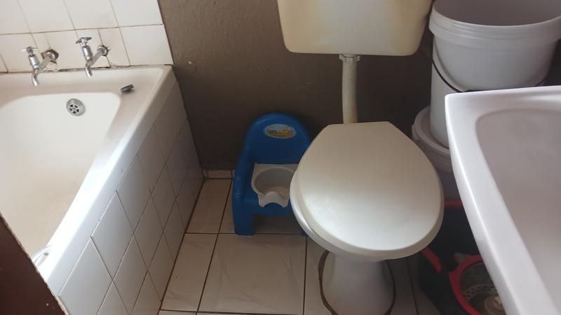 2 Bedroom Property for Sale in Tembisa Gauteng