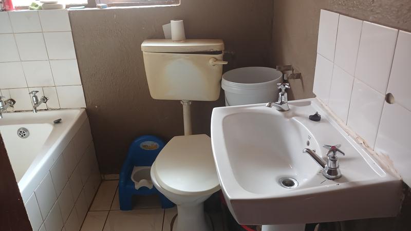 2 Bedroom Property for Sale in Tembisa Gauteng