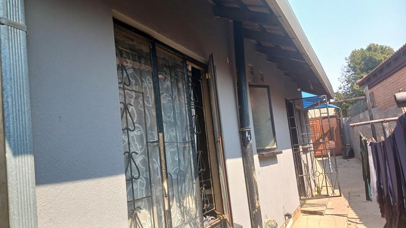 2 Bedroom Property for Sale in Tembisa Gauteng
