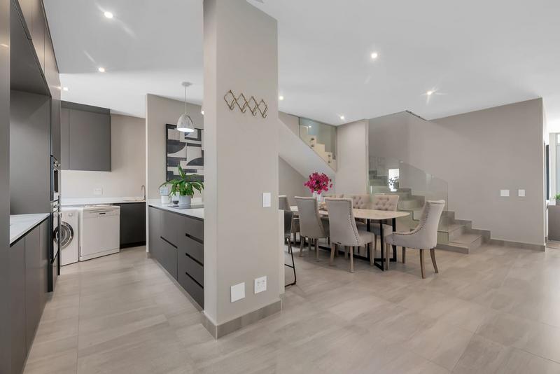 To Let 3 Bedroom Property for Rent in Bryanston Gauteng
