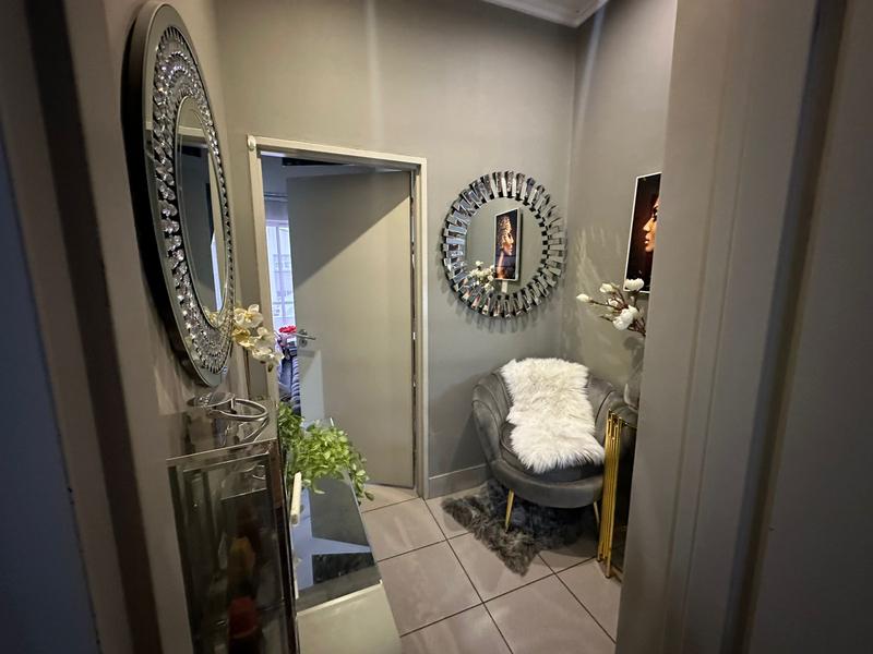To Let 2 Bedroom Property for Rent in Monument Park Gauteng