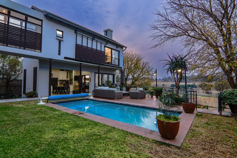 5 Bedroom Property for Sale in Copperleaf Estate Gauteng