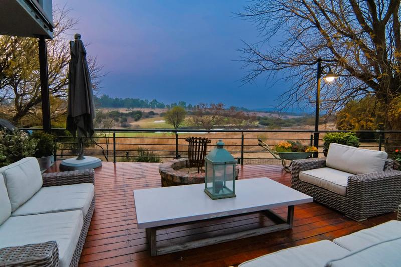 5 Bedroom Property for Sale in Copperleaf Estate Gauteng