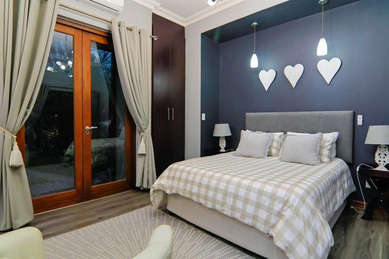 5 Bedroom Property for Sale in Copperleaf Estate Gauteng